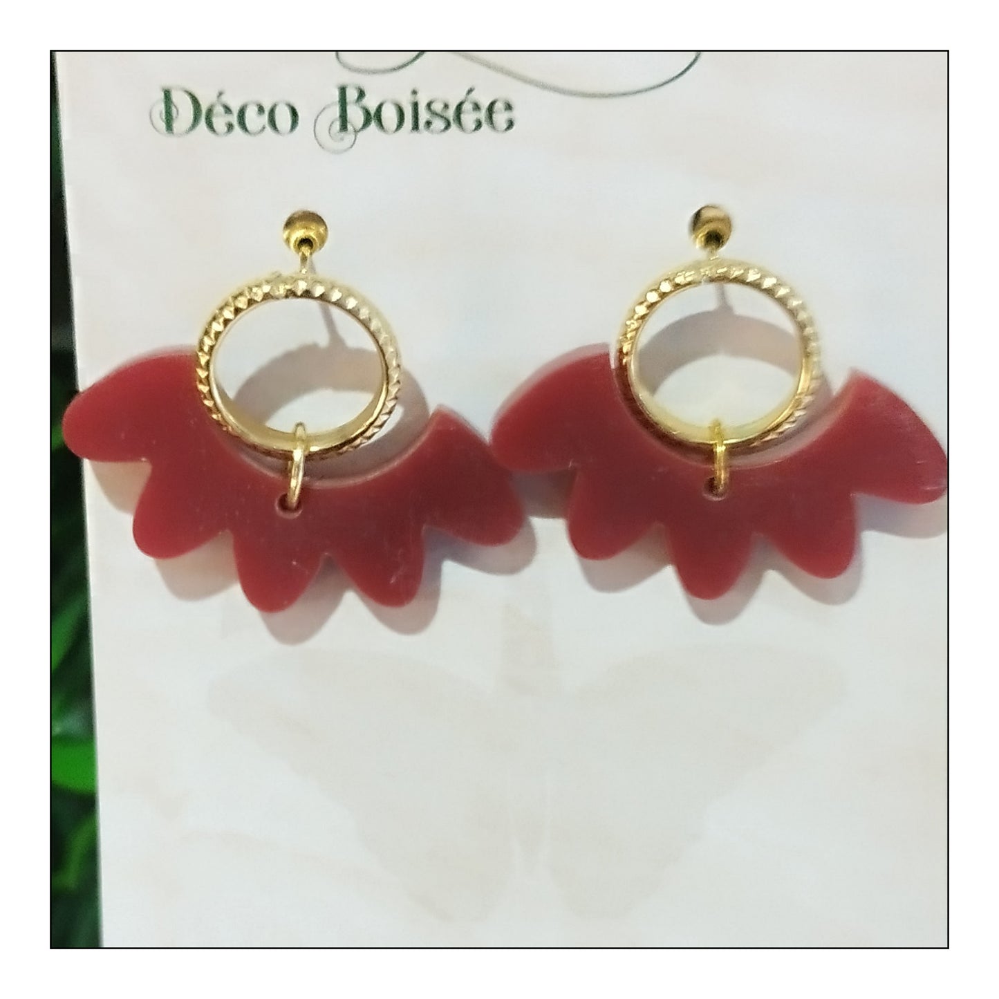 BO demi fleur pastel rouge cerise monture dorée