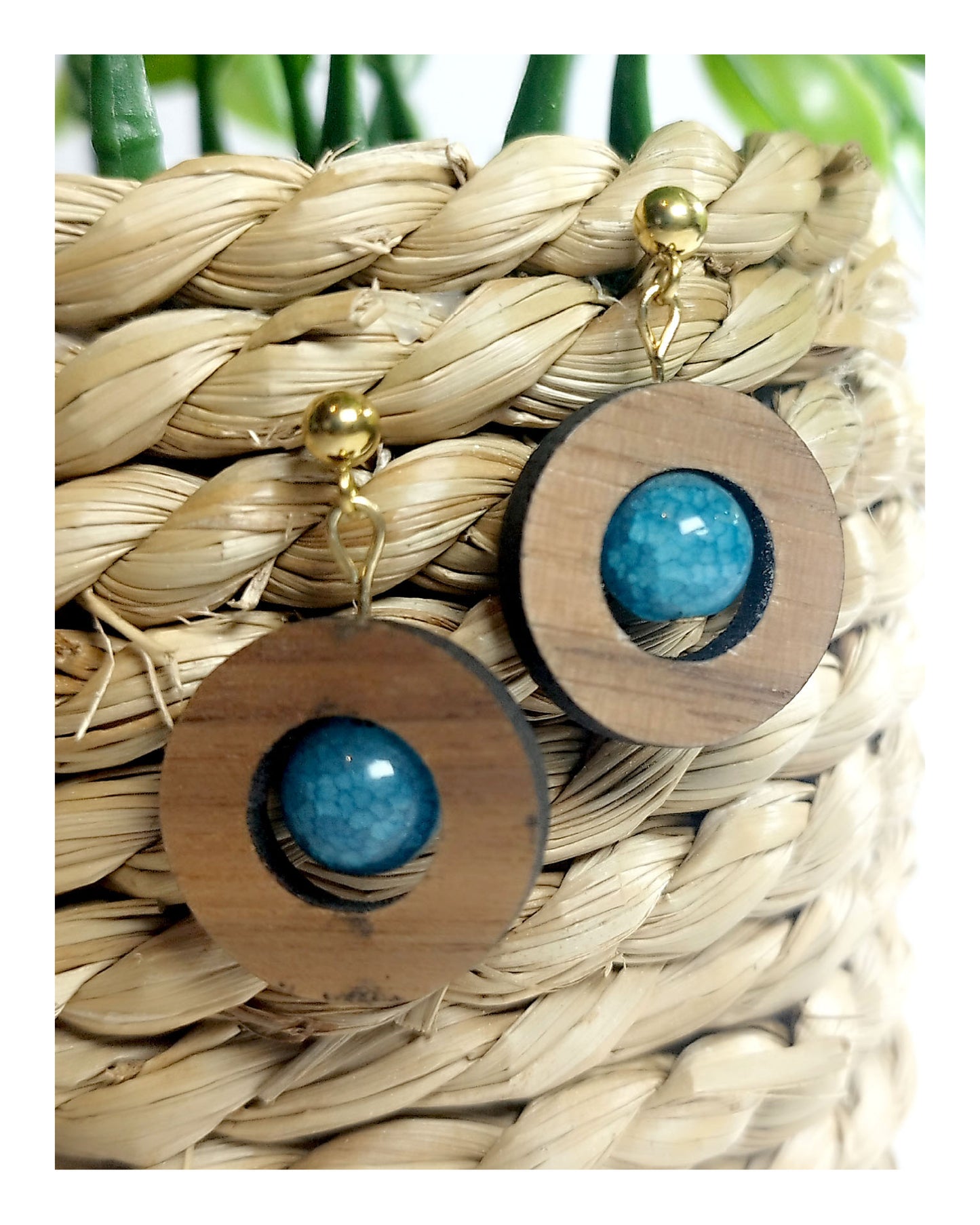 Boucle d'oreille - ronde en noyer & perles bleues