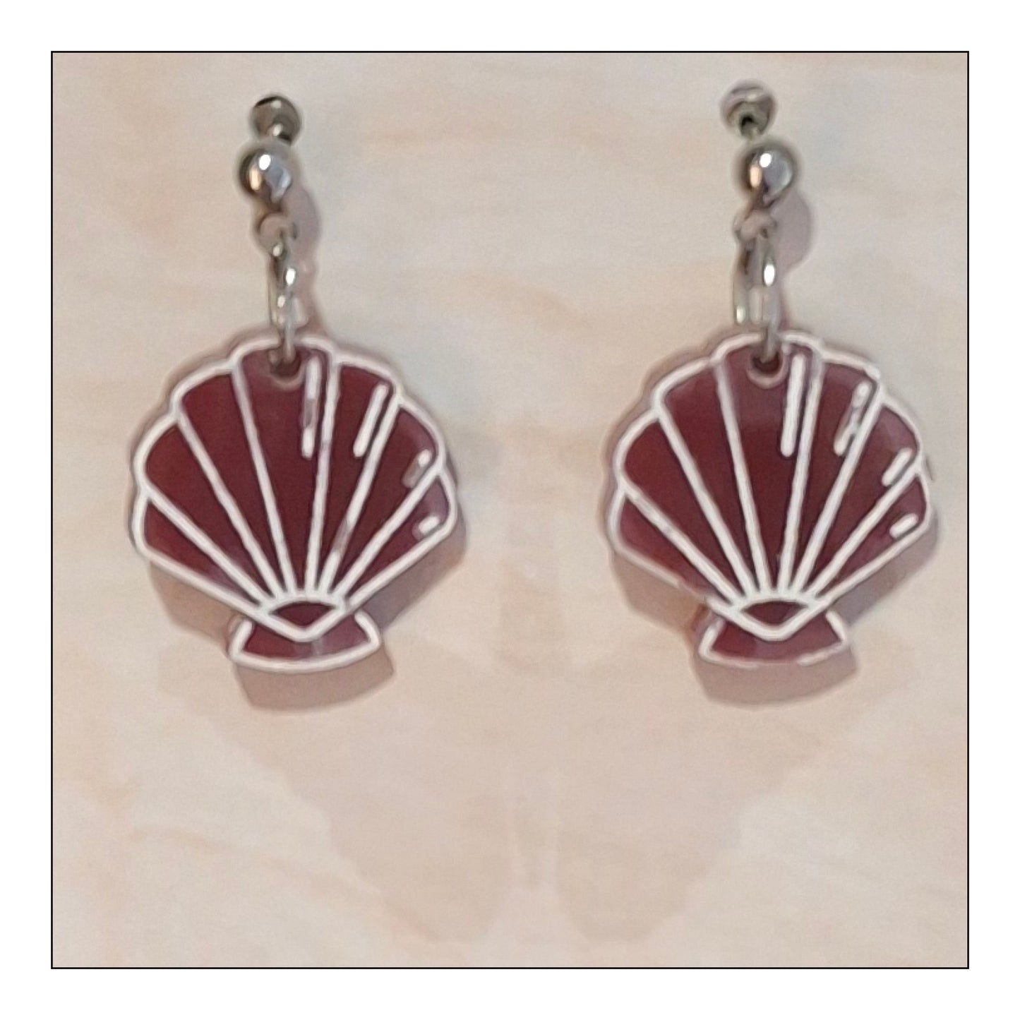 BO Coquillage pastel rouge cerise monture argentée