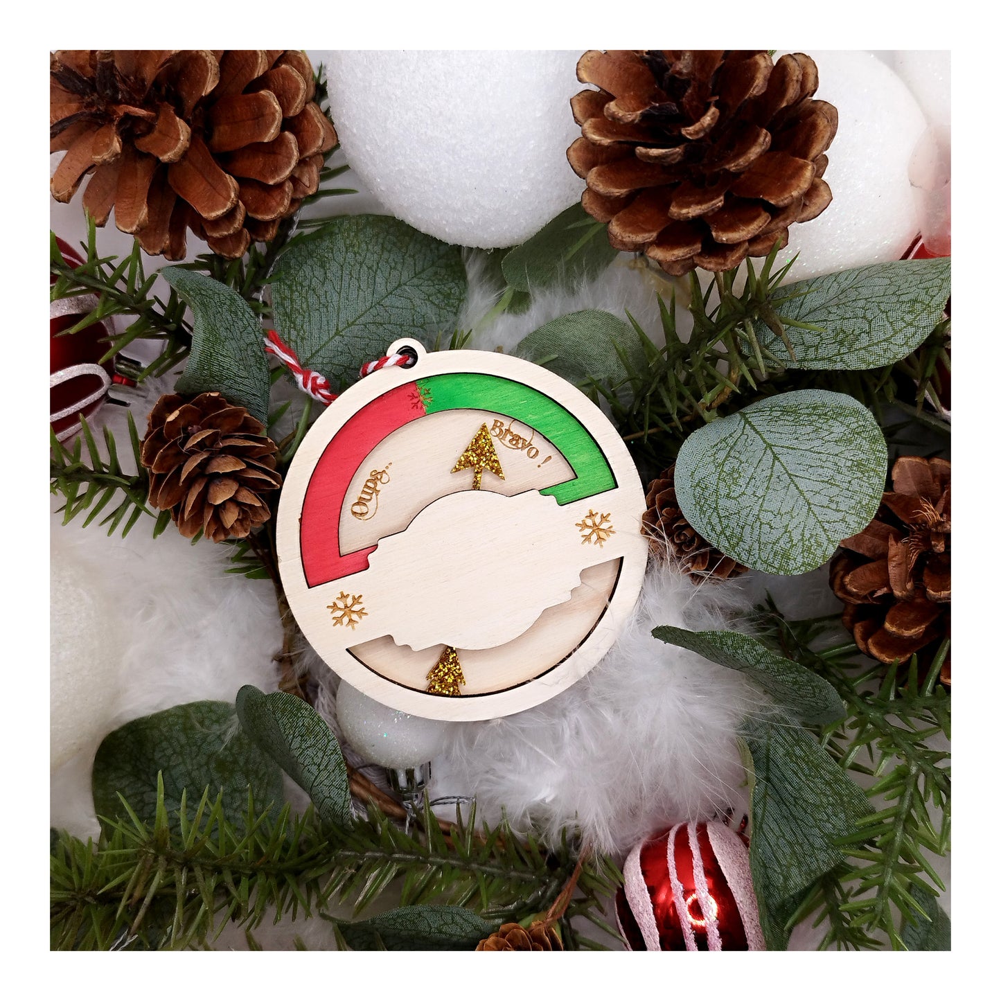 Boule de Noël détection de bêtise du Père Noël