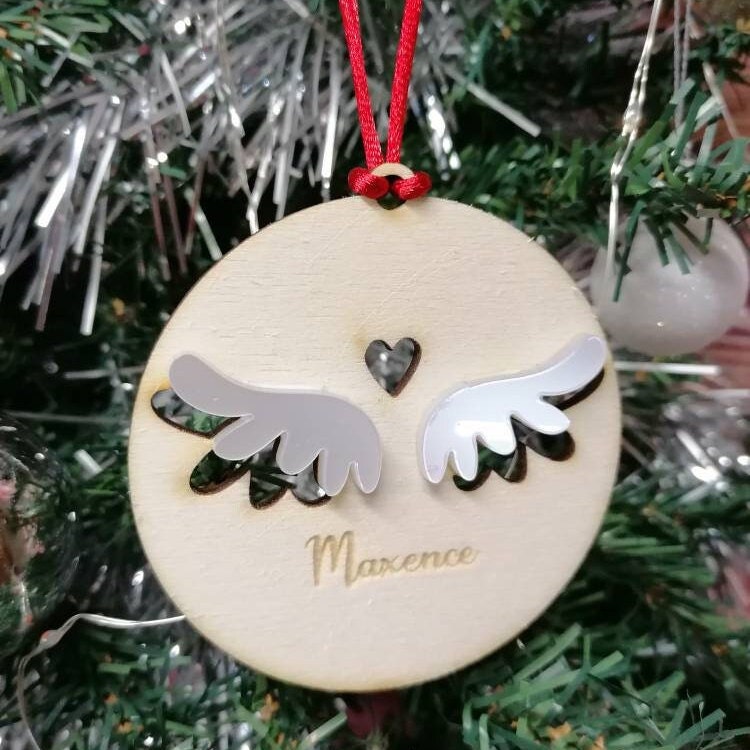 Boule de Noël en bois et plexi nacré