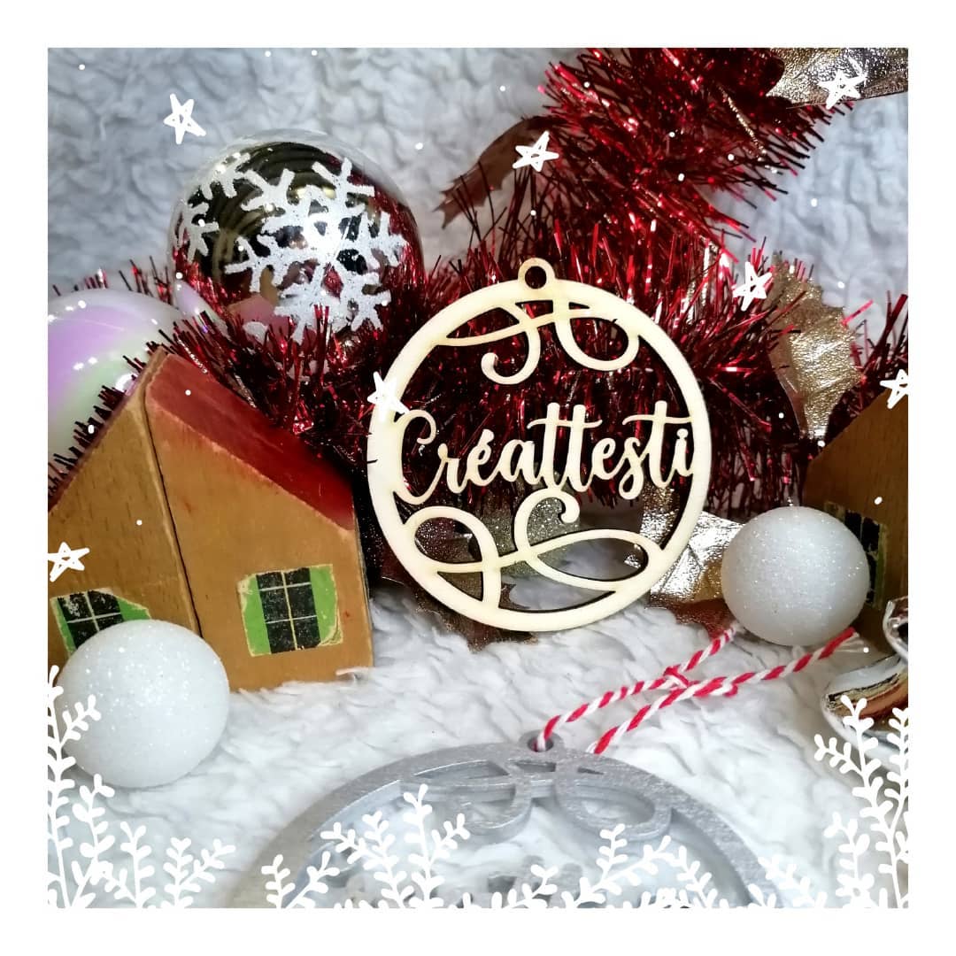 Boules de noël - prénom découpé