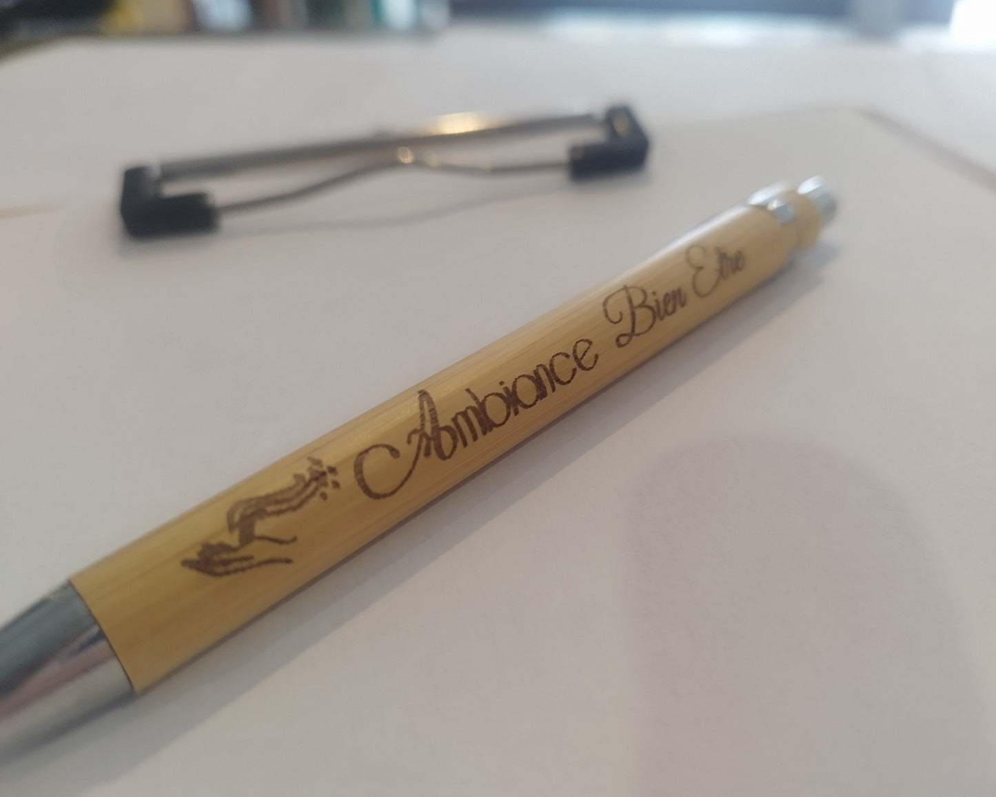 Stylo encre bleue ou noire personnalisé