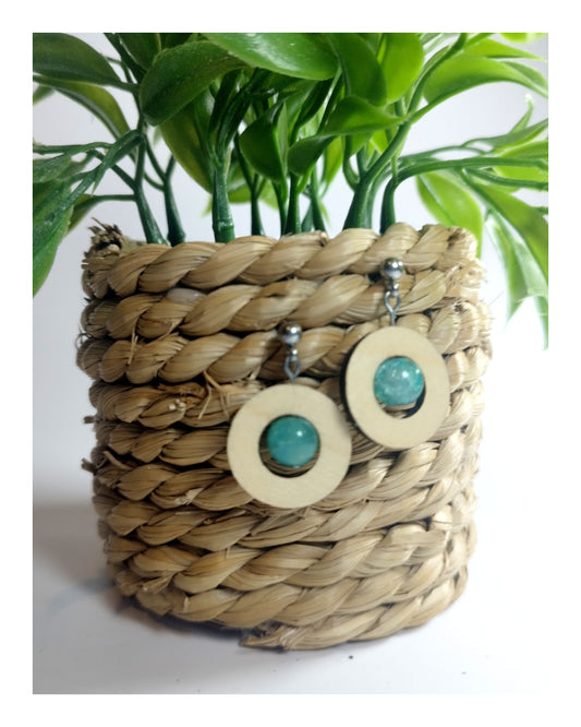 Boucle d'oreille - ronde en érable & perles vert d'eau