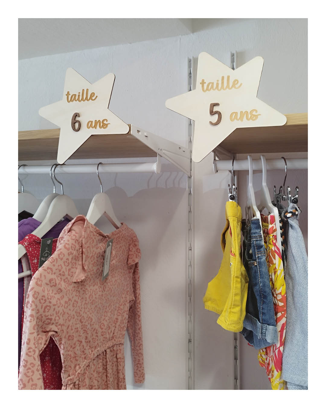 Signalétique personnalisée en bois