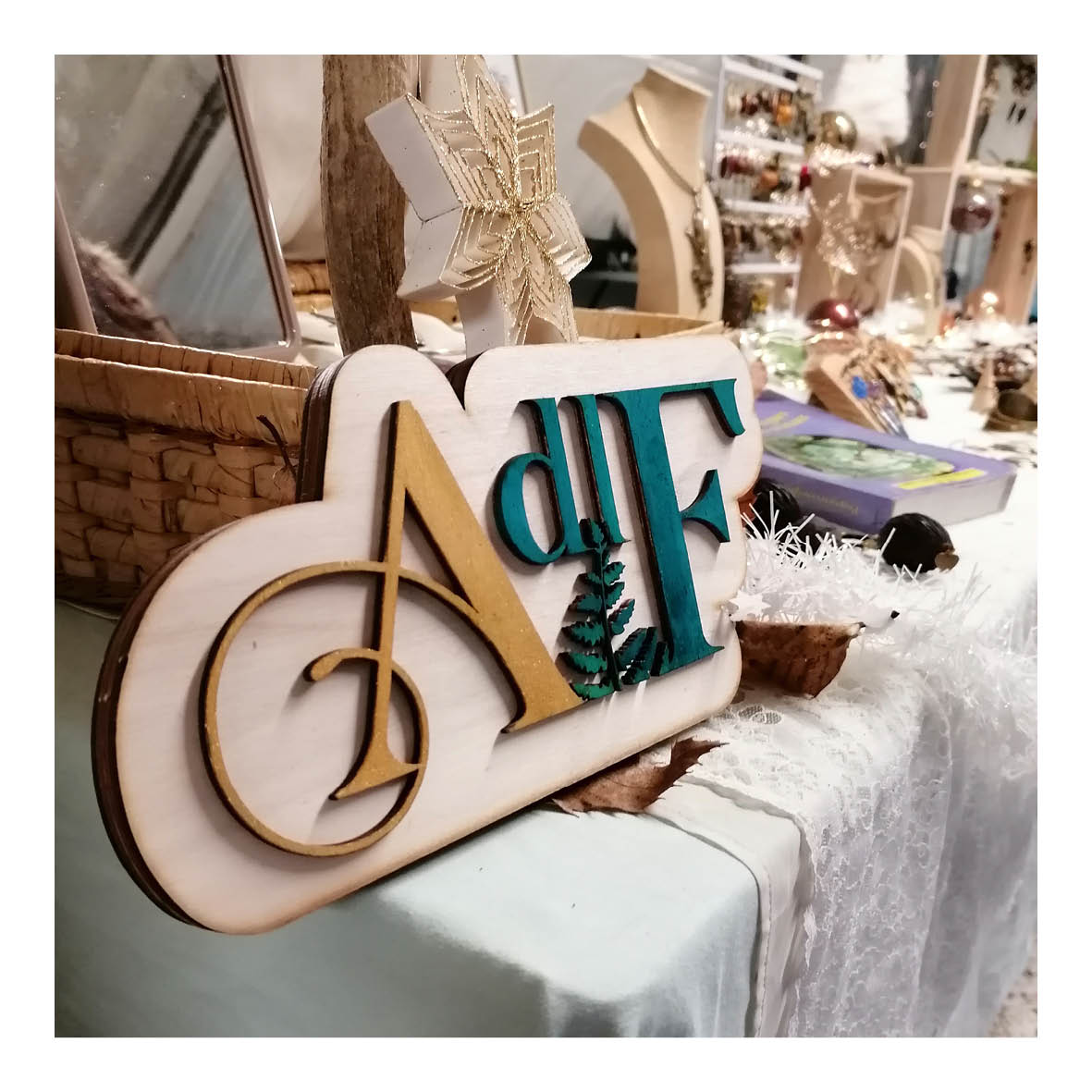 Panneau de stand personnalisé 30 cm — Logo en relief