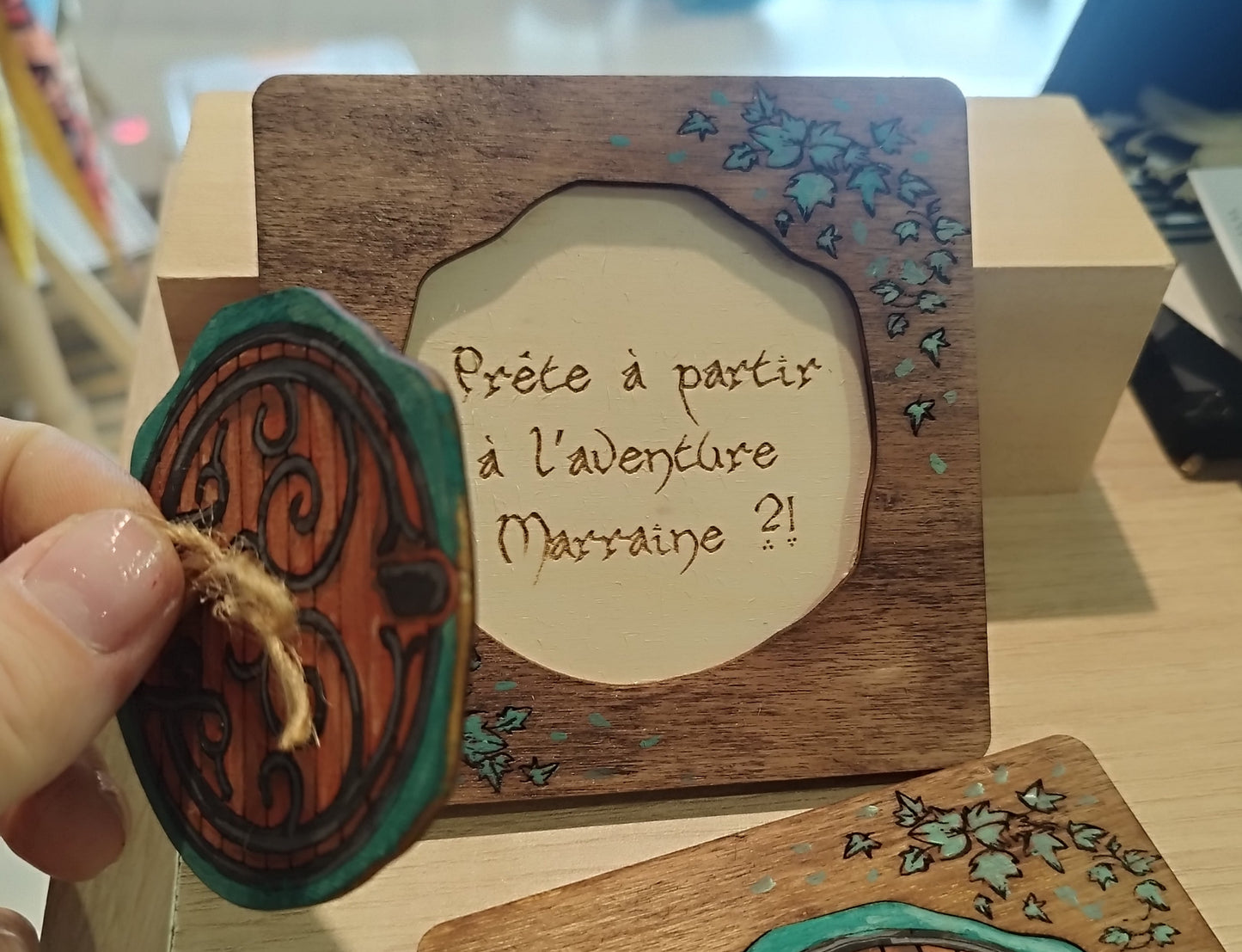 Carte d'annonce maison des Hobbits - peinte à la main