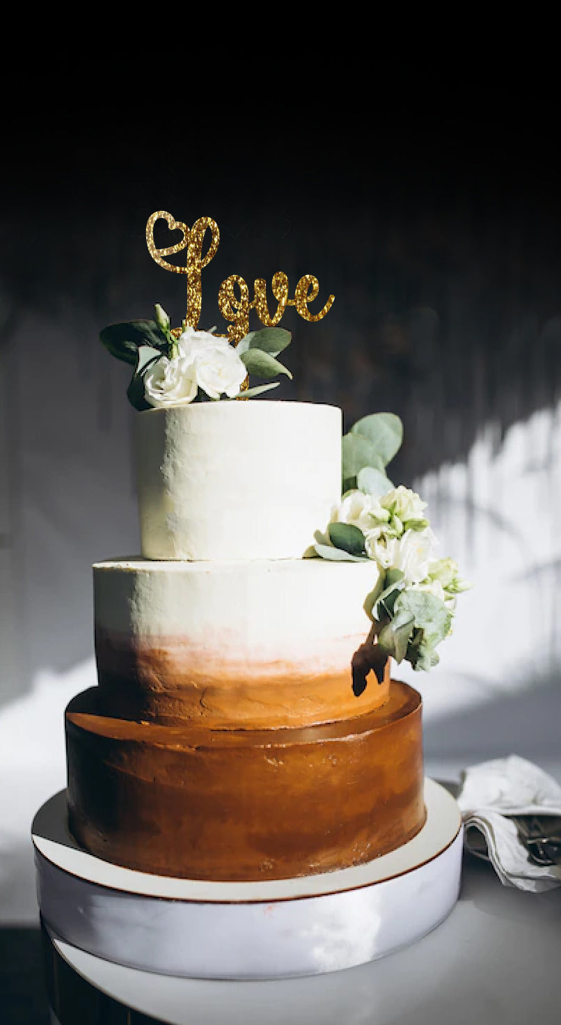 Cake topper love