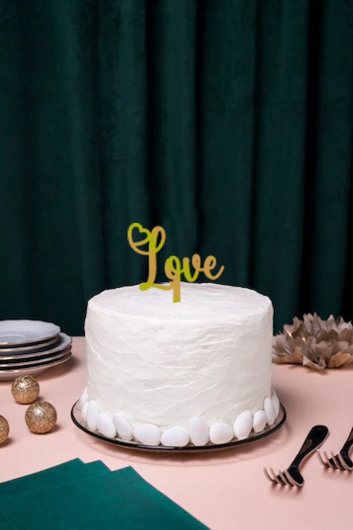 Cake topper love