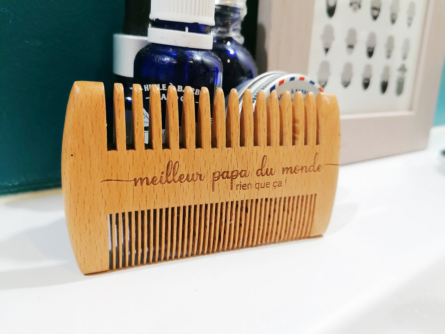 Kit barbe & moustache avec peigne et brosse !